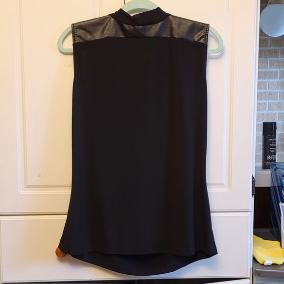 💖2 for $30!💖  Bianca Nygard Black PU Leather Detail Sleeveless Cowl Tank Top - Picture 3 of 8